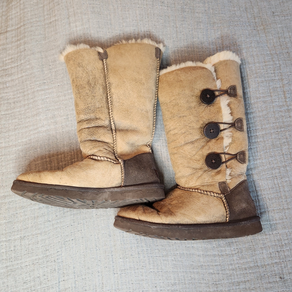 Ugg Bailey Button Triplet Bomber 3049 W/  Women's Size 7 13" Tall